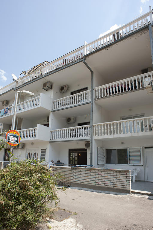 Apartments Durasevic Ivo Sveti Stefan Ruang foto