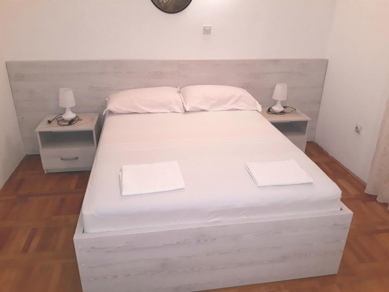 Apartments Durasevic Ivo Sveti Stefan Bagian luar foto